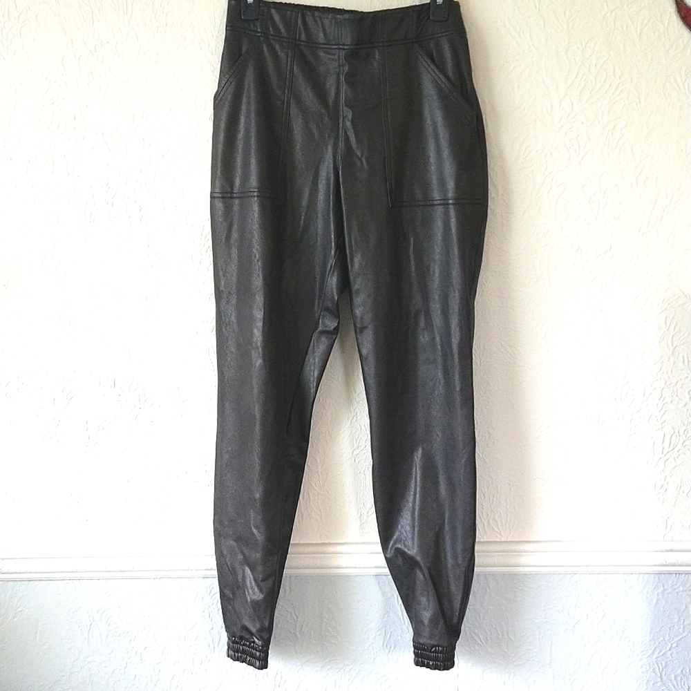 SPANX Faux Pants, size M